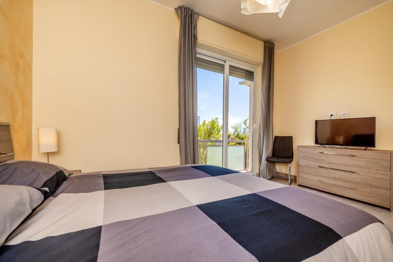 Casa Matilde - Appartamento Vista Mare - Con Posto Auto Finale Ligure Exterior photo